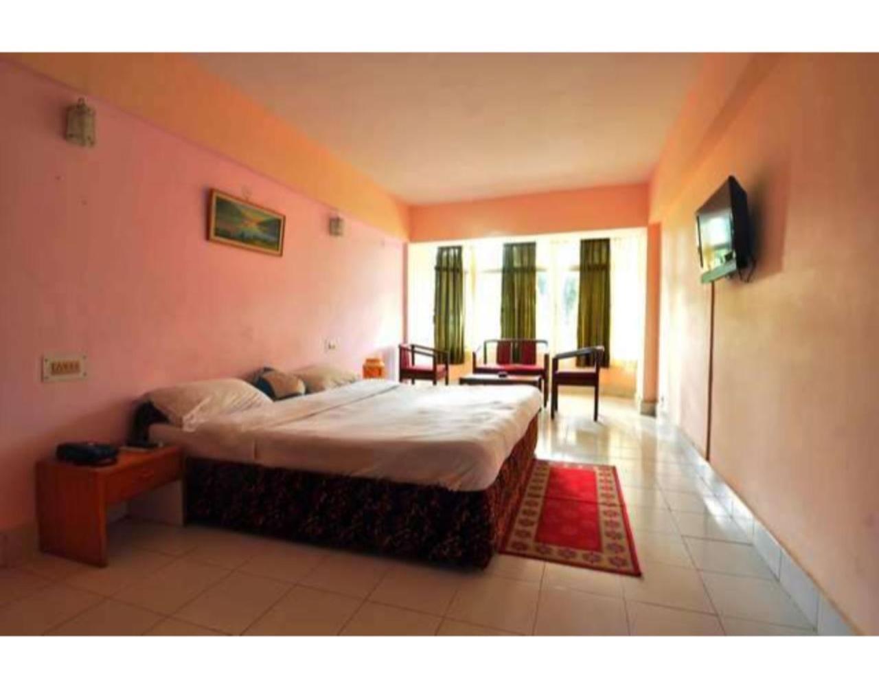 Anamika Hotel Nainital Exteriör bild